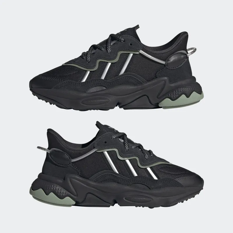 adidas OZWEEGO Core Black / Core Black / Silver Metallic (HQ1631)