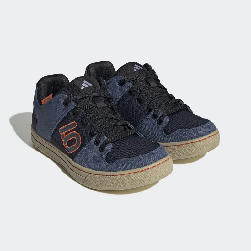 adidas FIVE TEN FREERIDER CANVAS MOUNTAIN BIKE SCHOENEN Legend Ink / Wonder Steel / Impact Orange (HQ2104)