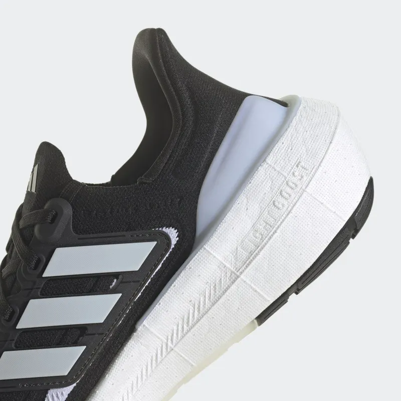 adidas Ultraboost Light Core Black / Cloud White / Core Black (HQ6340)