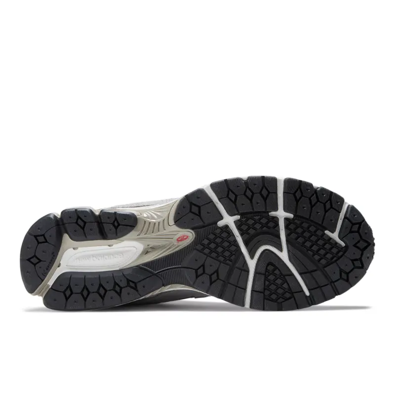 New Balance 2002R Protection Pack Grey Grey / Grey (M2002RDM)