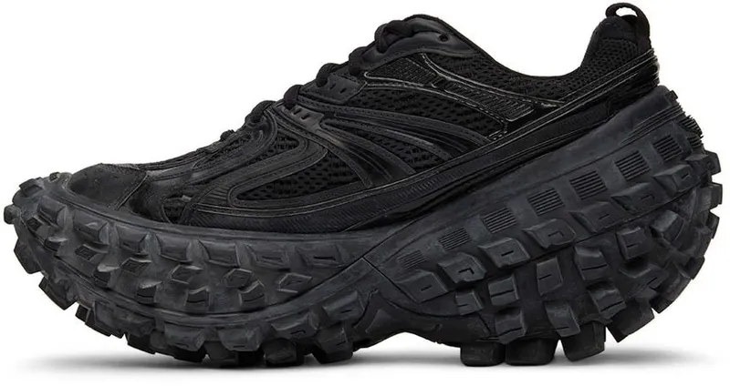 Balenciaga Black Defender Sneakers (685611 W2RA6)