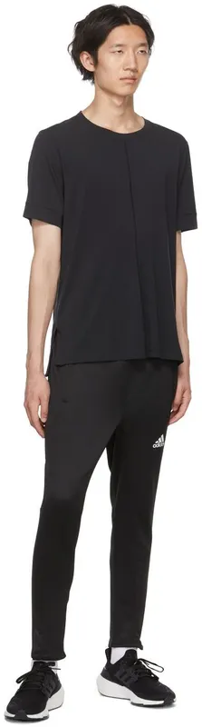 adidas Originals Black Ultraboost 22 Sneakers (GX3062)