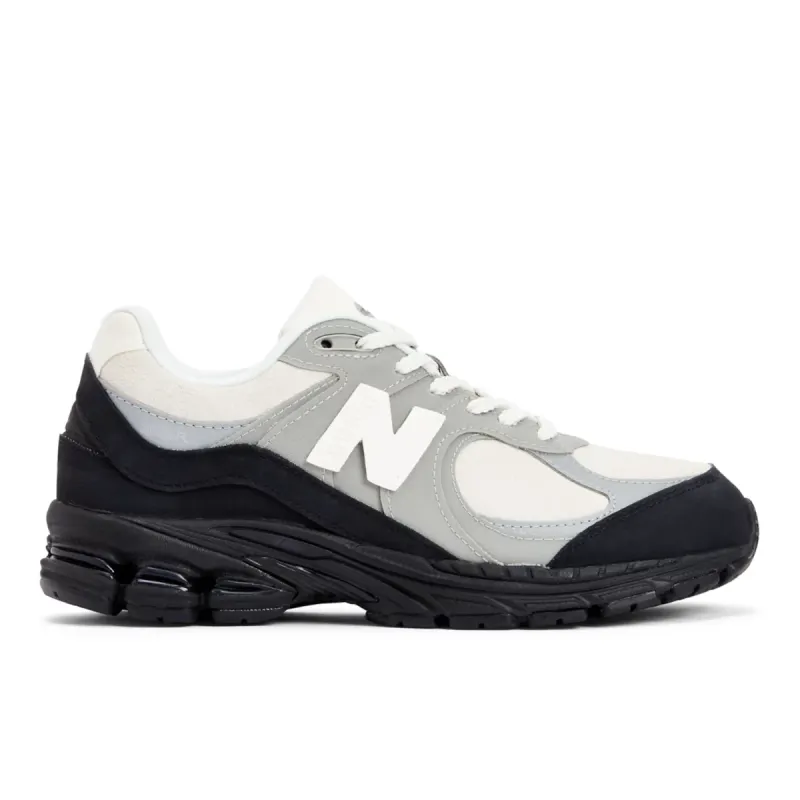 New Balance 2002 The Basement ‘Black’ Black / Grey / White (M2002RBA)