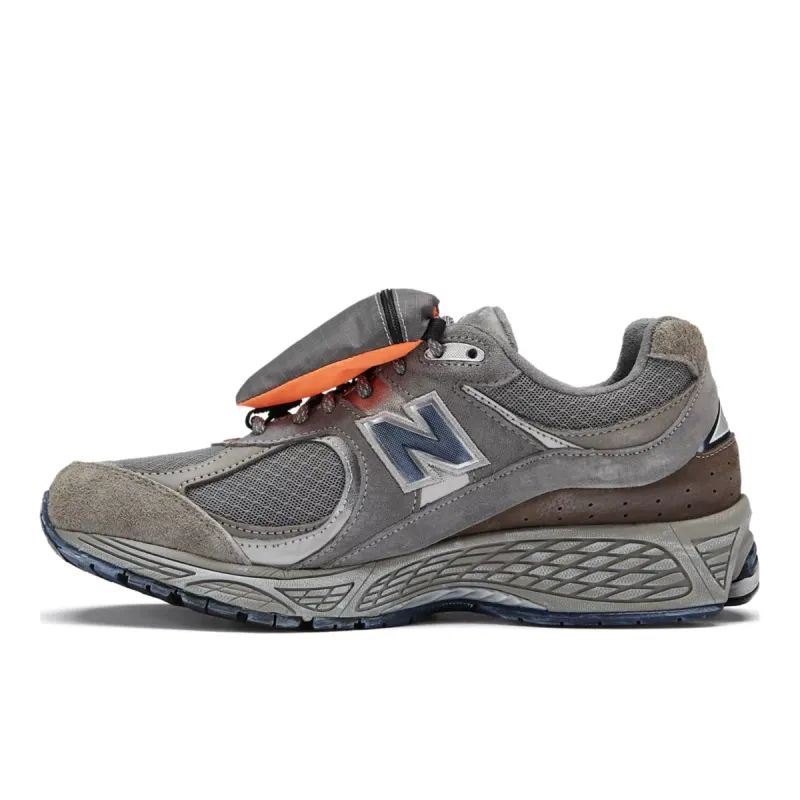 New Balance 2002R Grey Brown Pouch Castlerock / Natural Indigo (M2002RVA)