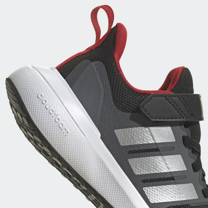adidas FortaRun 2.0 Cloudfoam met Elastische Veters en Klittenband Core Black / Silver Metallic / Better Scarlet (HP5448)
