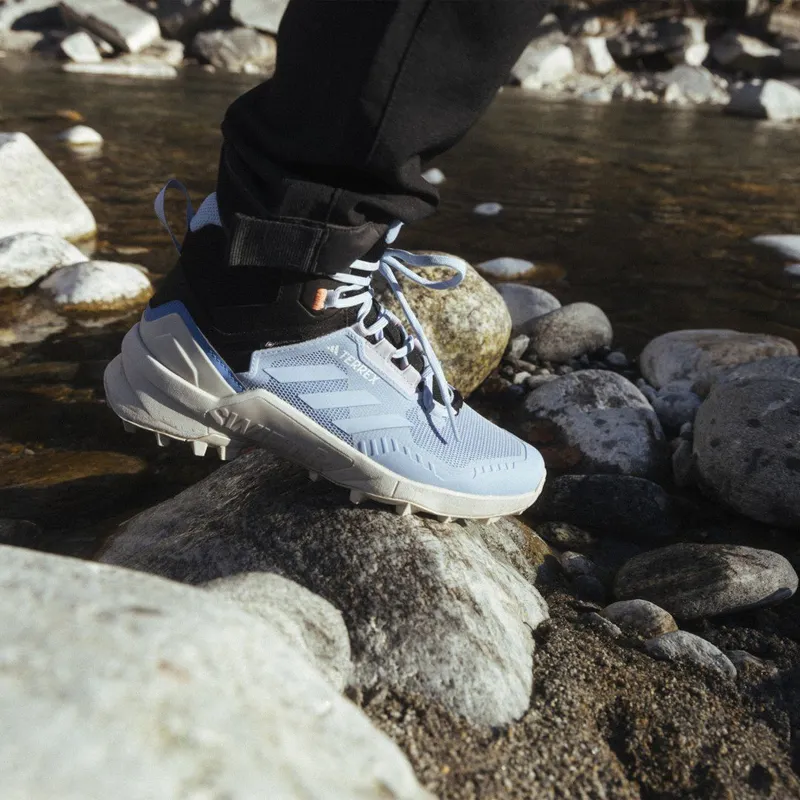 adidas Terrex Swift R3 Mid GORE-TEX Hiking Blue Dawn / Blue Dawn / Coral Fusion (HP8711)