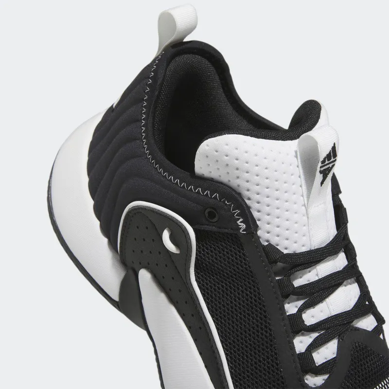 adidas Trae Unlimited Core Black / Cloud White / Core Black (HQ1020)