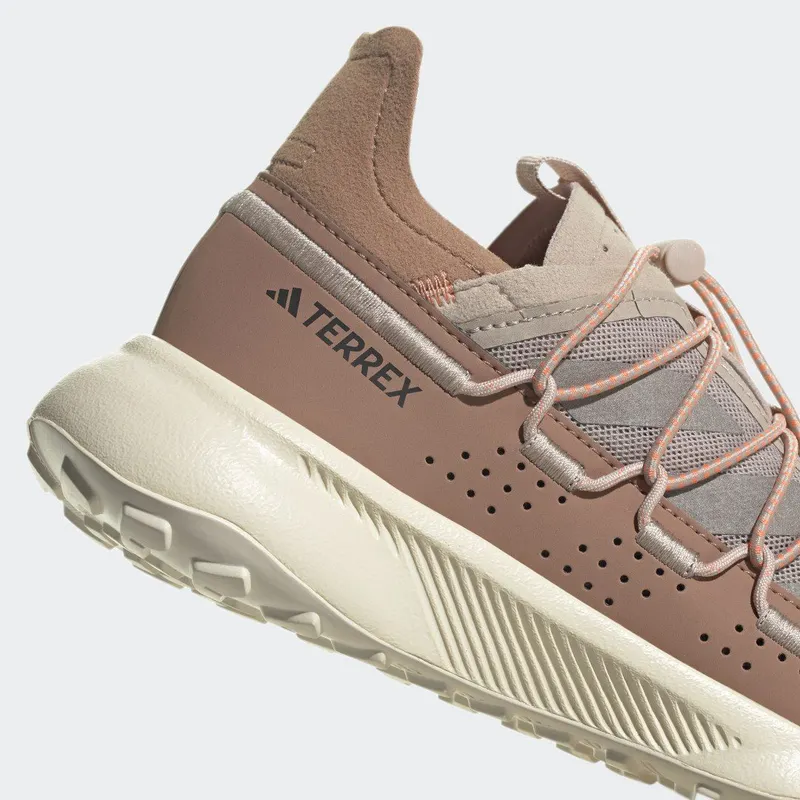 adidas Terrex Voyager 21 Travel Wonder Taupe / Taupe Met. / Impact Orange (HQ0944)