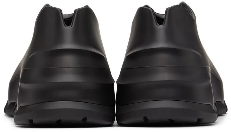 Givenchy Black Monumental Mallow Low Sneakers (BHZ013H113)