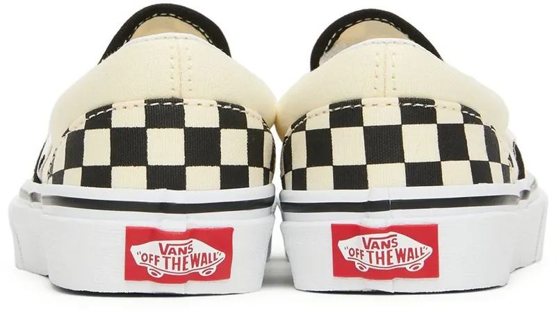 Vans Kids Black & White Checkerboard Classic Slip-On Little Kids Sneakers (VN000ZBUEO11)