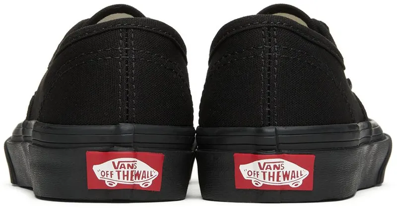 Vans Kids Black Authentic Little Kids Sneakers (VN000WWXENR1)