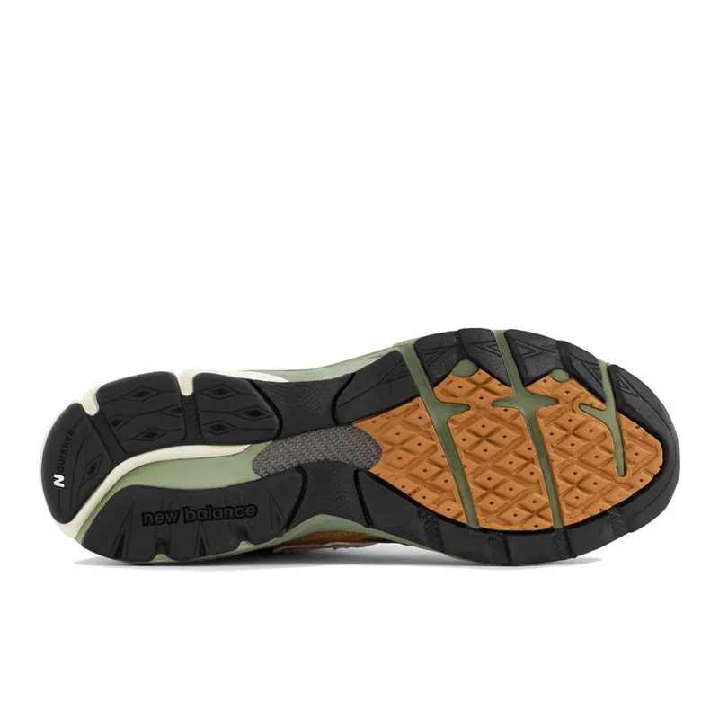 New Balance Made in USA 990v3 Tan / Green (MR990V3-46098)
