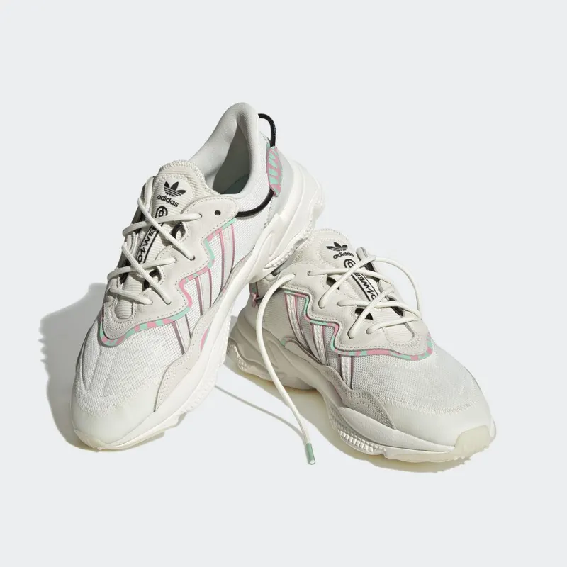 adidas OZWEEGO Off White / Off White / Core Black (HQ1858)