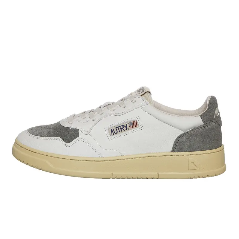 Autry Medalist Low White / Mil (AULMSL05)