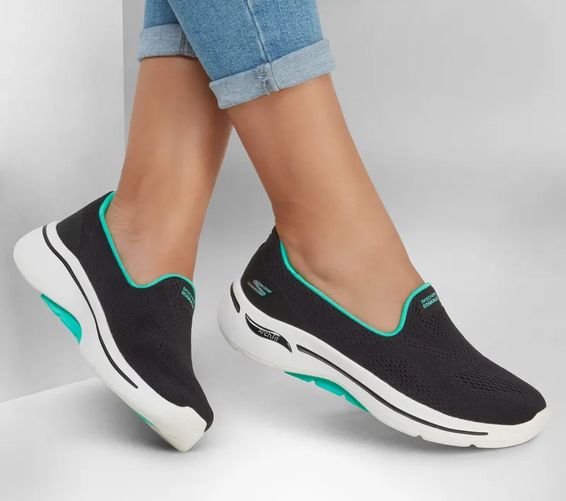 Skechers Skechers GO WALK Arch Fit – Imagined – Zwart / Turkoois (124483-BKTQ)