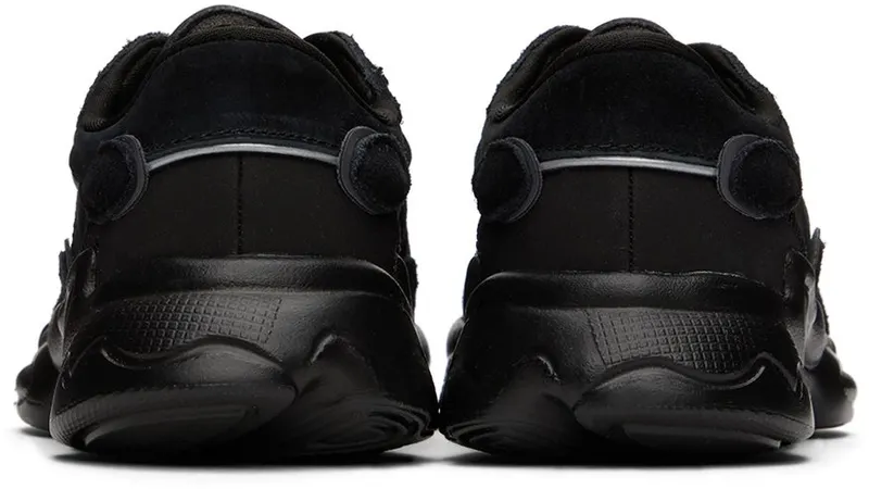 adidas OZWEEGO Core Black / Core Black / Night Metallic (EF6298)