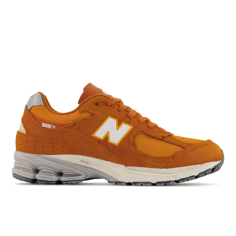 New Balance 2002R Protection Pack Orange (M2002RDE)