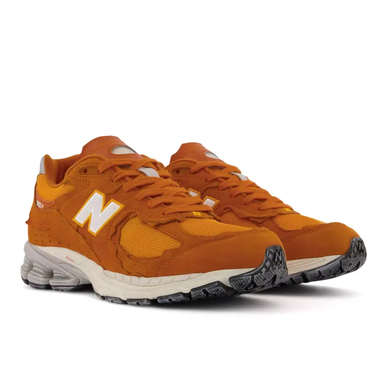 New Balance 2002R Protection Pack Orange (M2002RDE)