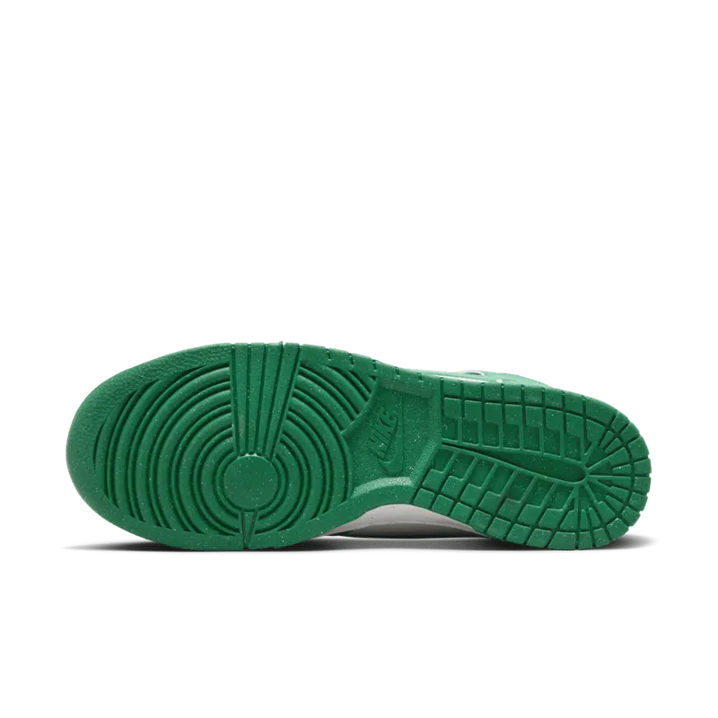 Nike Dunk High Retro SE Grijs (DO9775-001)