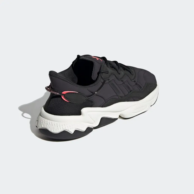 adidas OZWEEGO Core Black / Core Black / Signal Pink / Coral (FV9668)