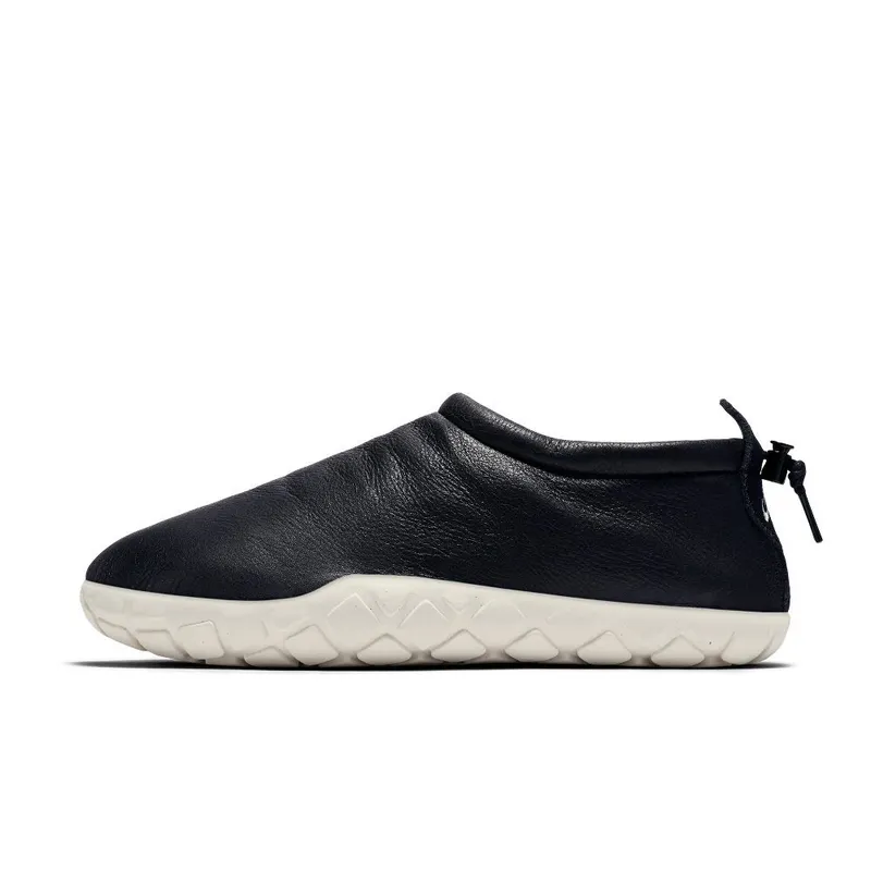 Nike Air Moc Bomber ‘Black & Sail’ (862439-001)