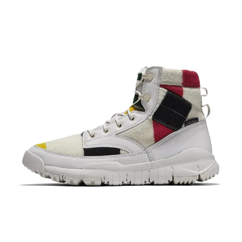 Nike SFB 6″Leather ” (875040-101)
