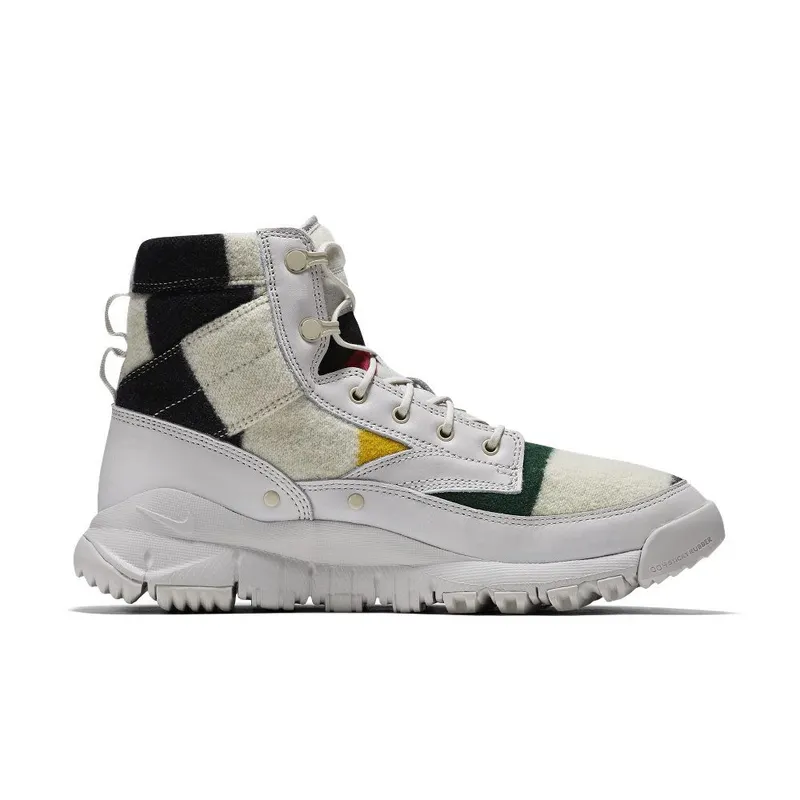 Nike SFB 6″Leather ” (875040-101)