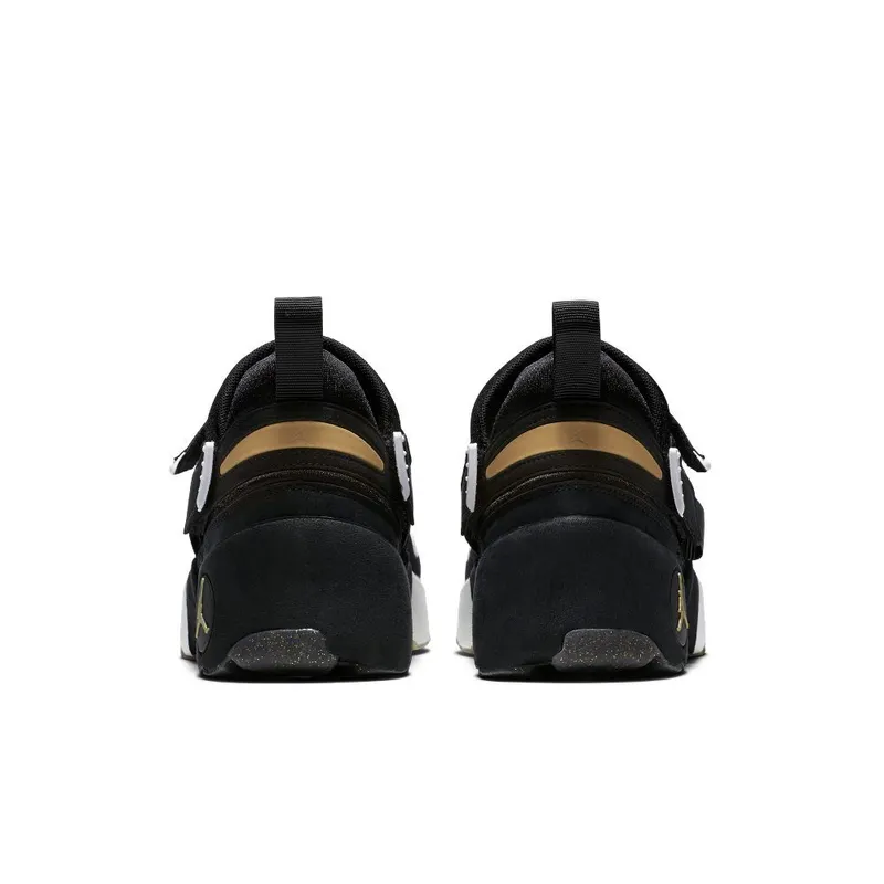 Jordan Trunner LX ‘BHM’ (909408-032)