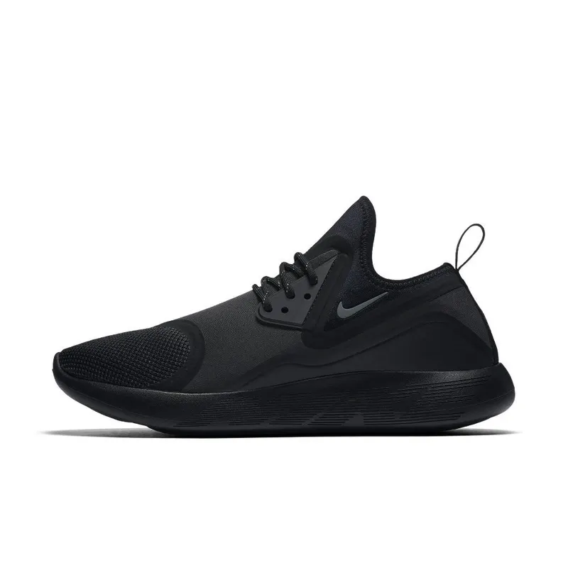 Nike LunarCharge Essential ‘Triple Black’ (923619-001)