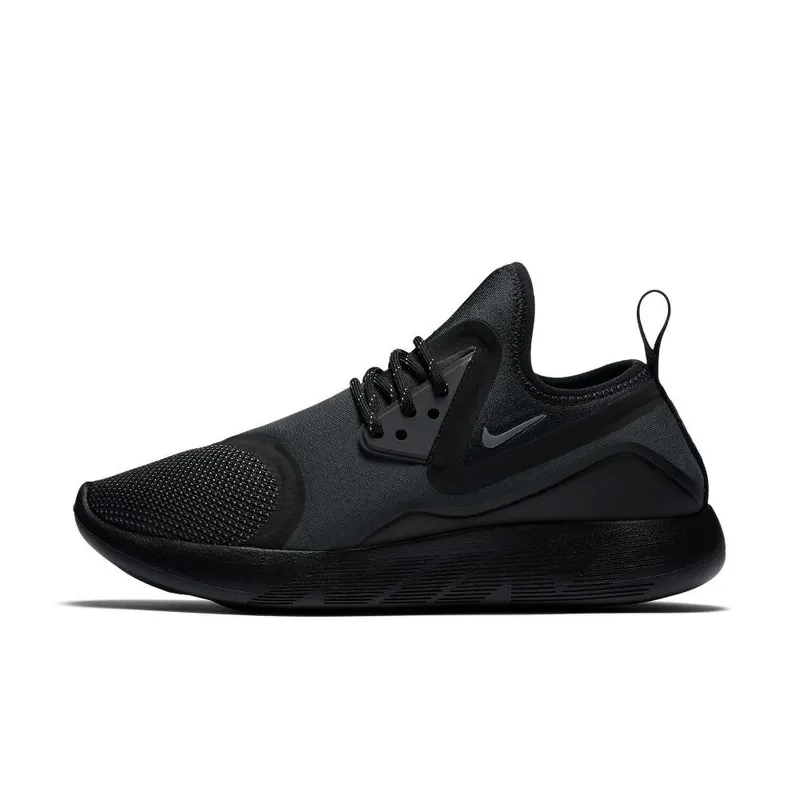 Nike LunarCharge Essential ‘Triple Black’ (923620-001)