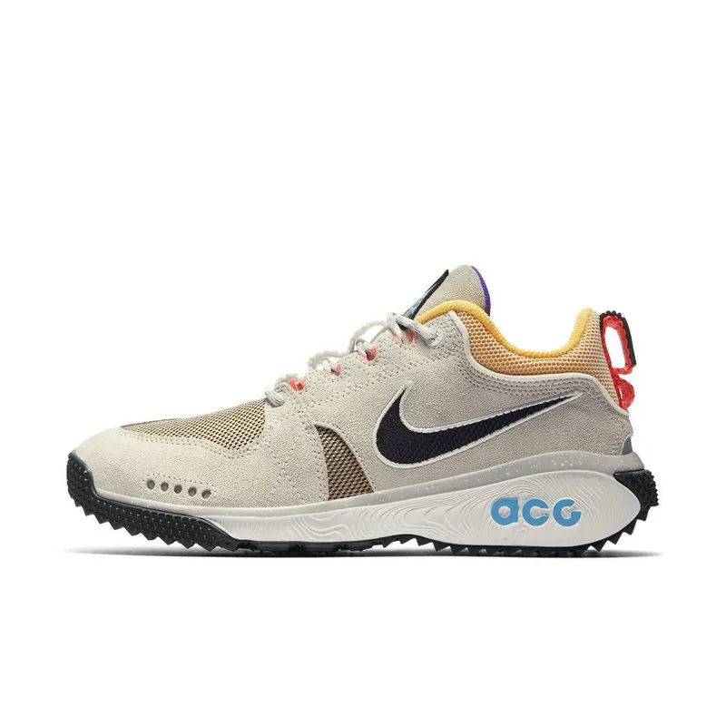 Nike ACG Dog Mountain ‘Summit White and Black and Laser Orange’ (AQ0916-100)