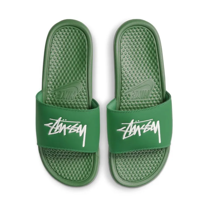 Nike Benassi x Stüssy ‘Pine Green’ (DC5239-300)