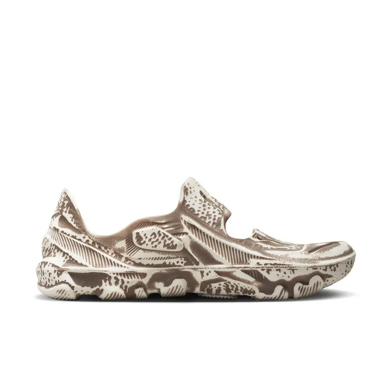 Nike ISPA Universal ‘Natural and Desert Dust’ (DM0886-101)