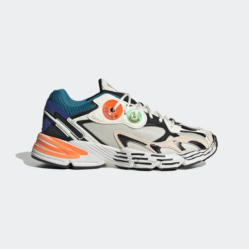 adidas Astir Off White / Core Black / Grey Six (ID9382)