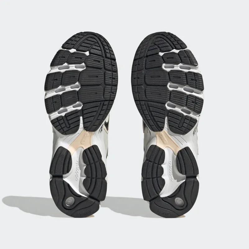 adidas Astir Off White / Core Black / Grey Six (ID9382)