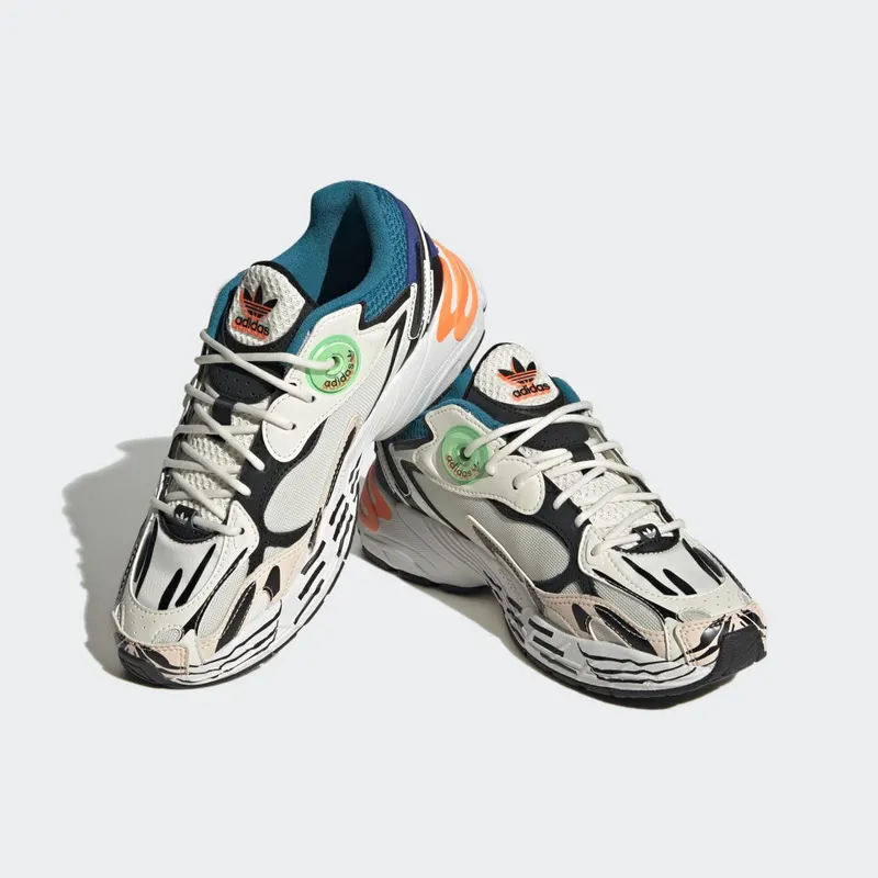 adidas Astir Off White / Core Black / Grey Six (ID9382)