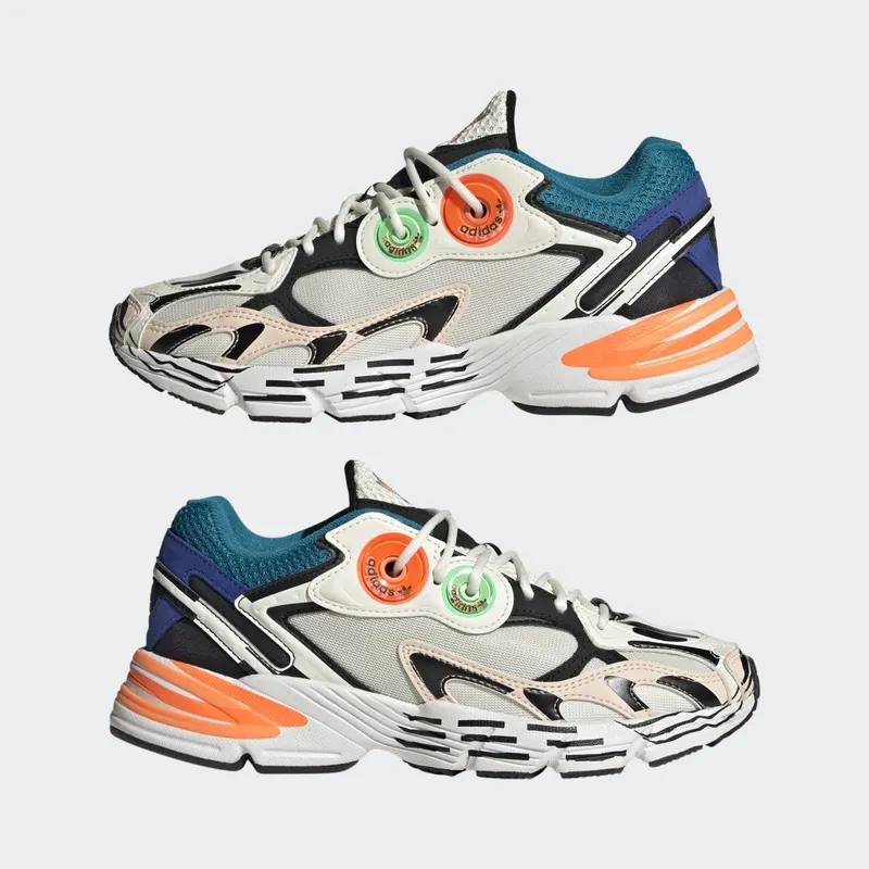 adidas Astir Off White / Core Black / Grey Six (ID9382)