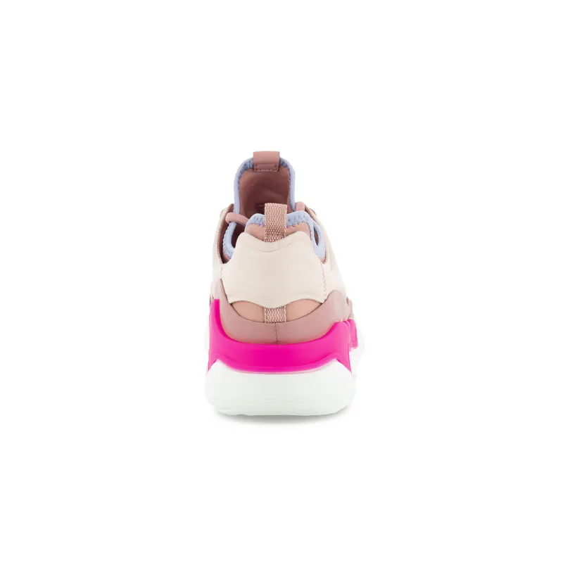 Pink (81083352437)