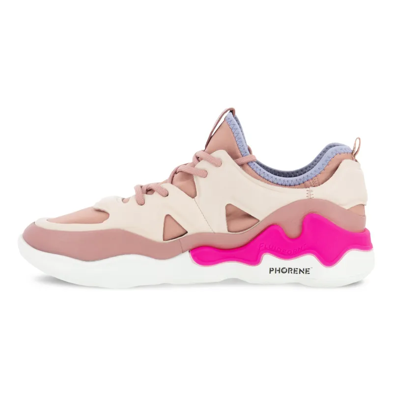 Pink (81083352437)