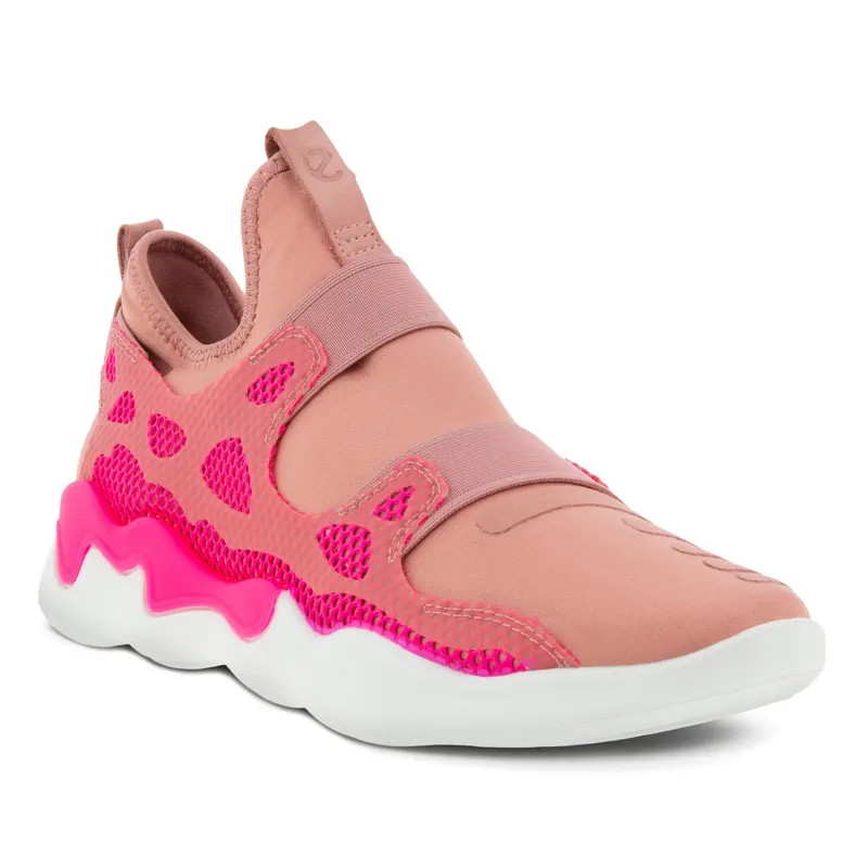 Pink (81090360304)