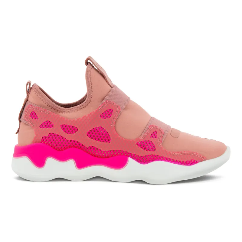 Pink (81090360304)