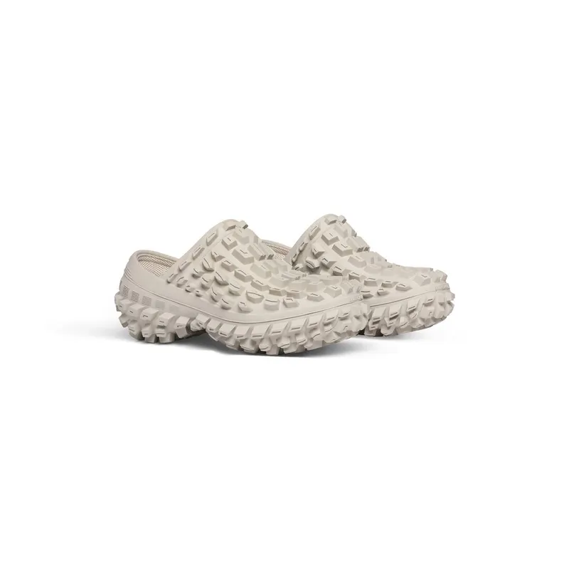Balenciaga Defender Clog Beige (735250W3CV29700)