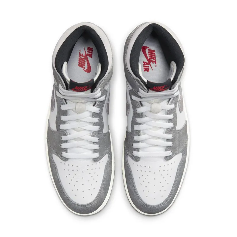 Air Jordan 1 Retro High OG ‘Black and Smoke Grey’ (DZ5485-051)