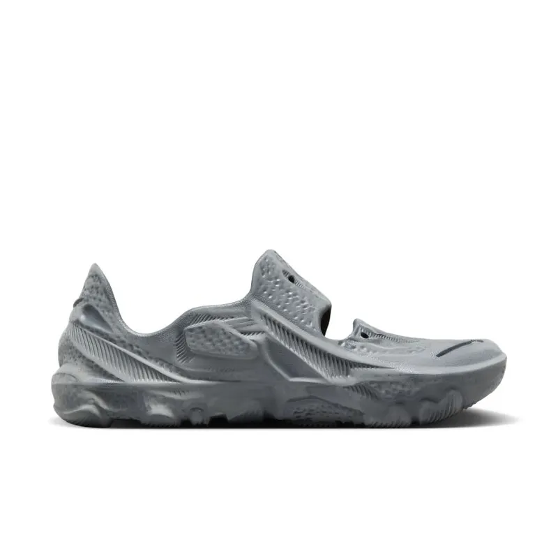 Nike ISPA Universal ‘Smoke Grey’ (DM0886-001)