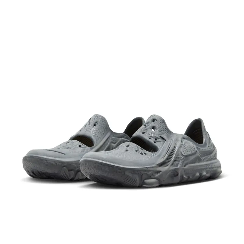Nike ISPA Universal ‘Smoke Grey’ (DM0886-001)