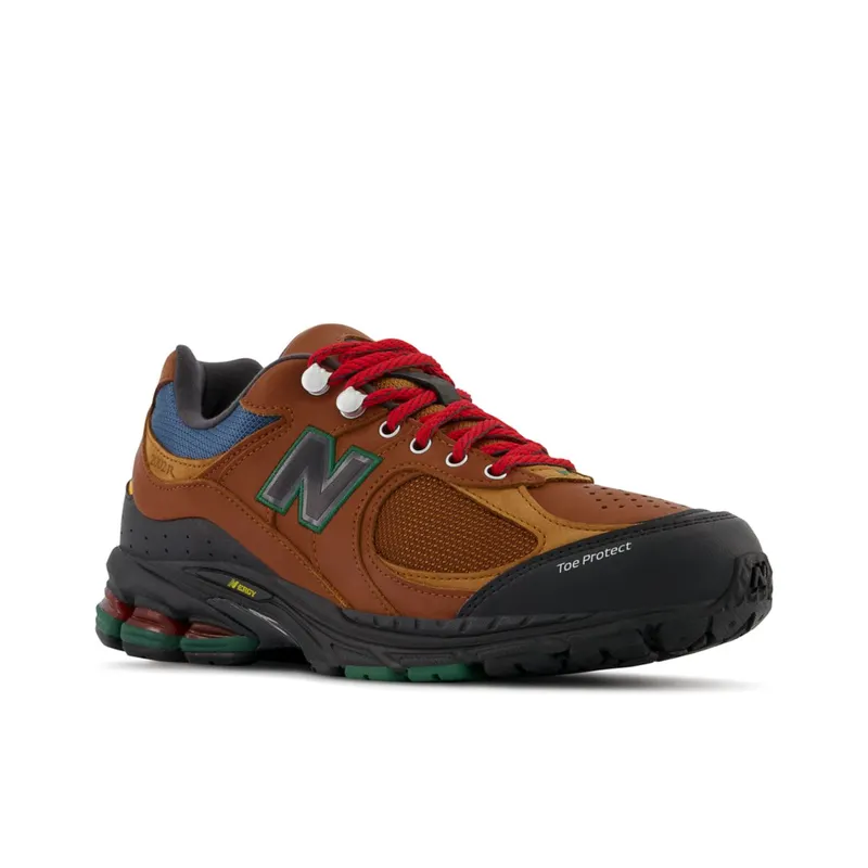 New Balance 2002R Brown / Team Red (M2002RV1-37689)