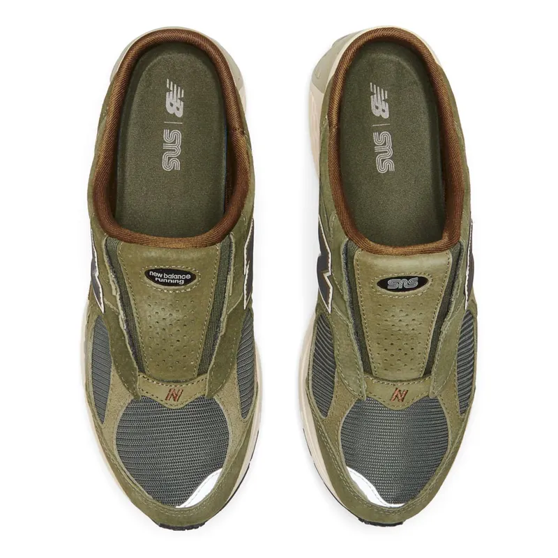 New Balance SNS x New Balance 2002R Mule Desert Palm / Black (M2002RMV1-43448)