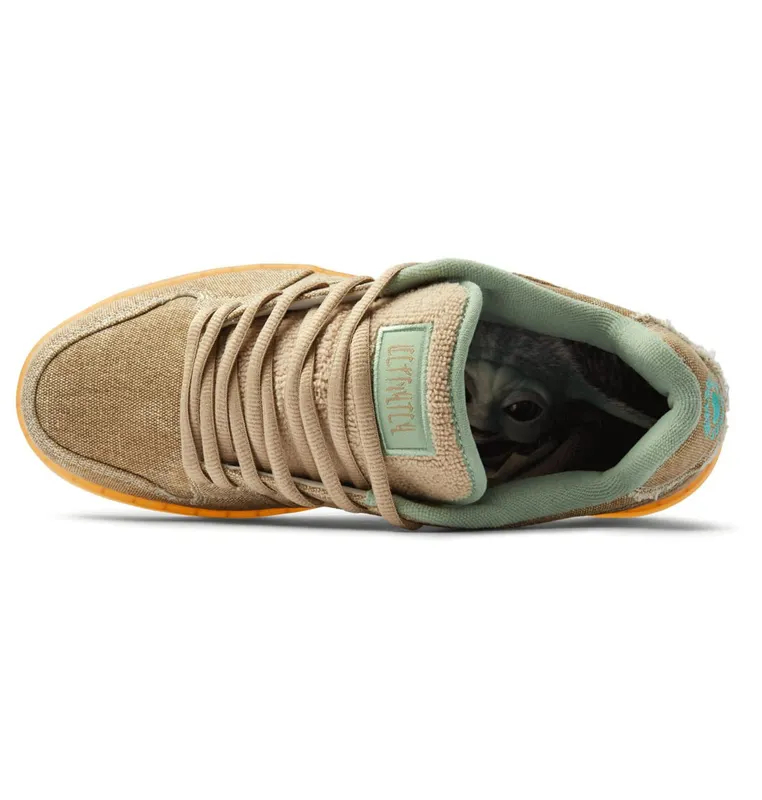 DC Shoes STAR WARS™ x DC Shoes Manteca 4 brown/tan (ADYS100725-BTN)