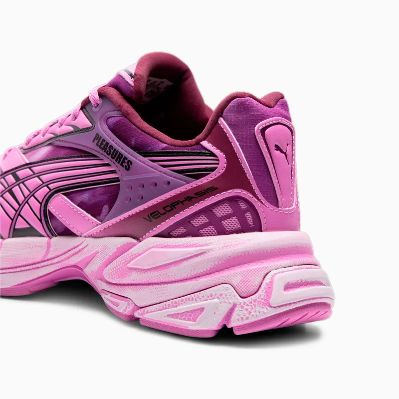 Puma x PLEASURES Velophasis Overdye Paars (391696-01)