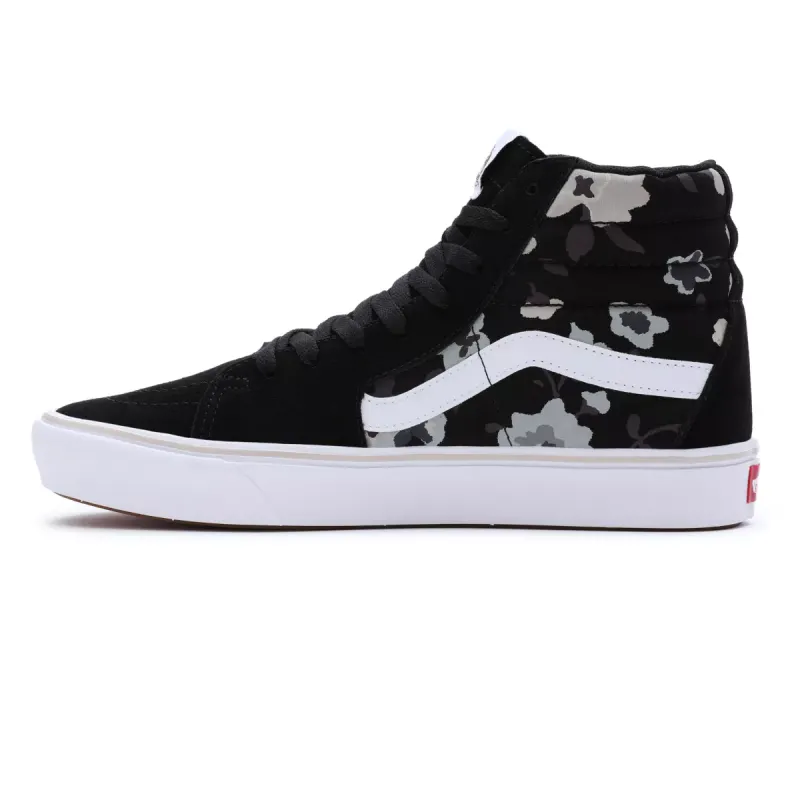 VANS Comfycush Sk8-hi Zwart (VN0007NFBLK)